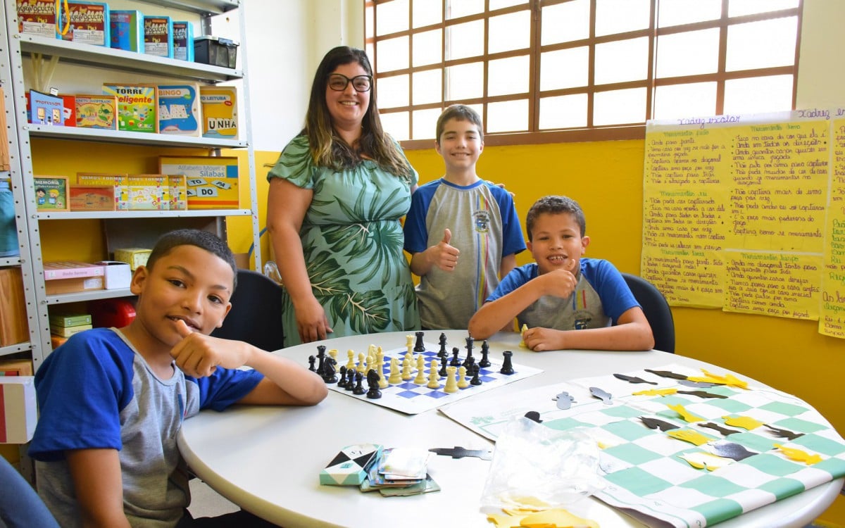 5 benefícios do xadrez na escola