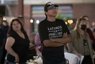 Desinformação eleitoral, um assunto de família que revive temores de latinos nos EUA