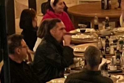 Barroso é obrigado a deixar restaurante em SC após ameaças de bolsonaristas
