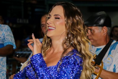 Após críticas, Gabi Martins compartilha vídeo de ensaio para o Carnaval 2023 e garante: 'Melhorar mais ainda'