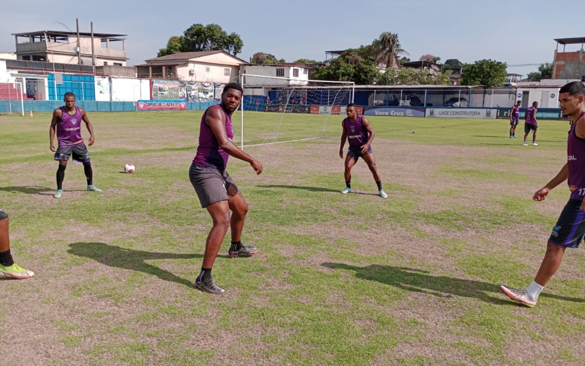 O t&eacute;cnico Luciano Moraes e os jogadores est&atilde;o focados para o jogo decisivo contra o tradicional time de Campos