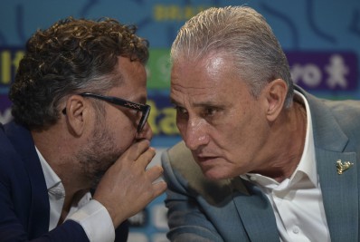 Tite se despede de Cléber Xavier e destaca sua 'lealdade' como auxiliar