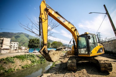 Obras de macrodrenagem dos rios Registro e Viegas, em Senador Camará, atingem 25% do serviço