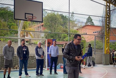 Alunos da E.M. Juscelino Kubitschek de Oliveira participam da inauguração do projeto SESC RJ + Esporte