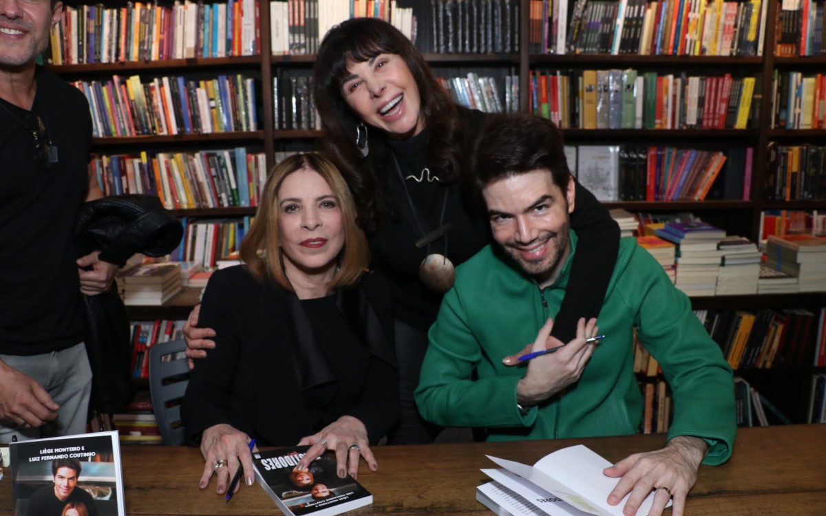 Claudia Alencar com Li&egrave;ge Monteiro e Luiz Fernando Coutinho