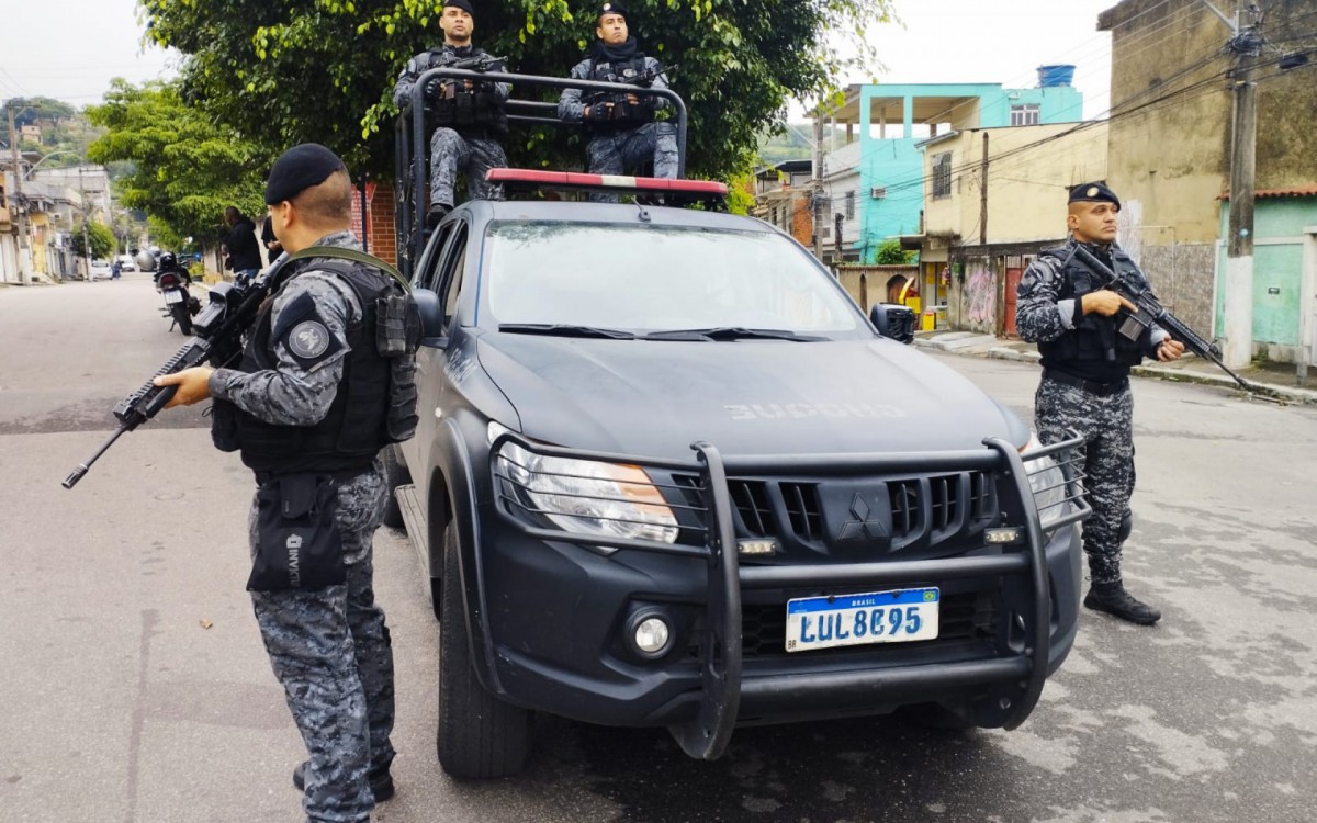 Militares realizam ocupa&ccedil;&atilde;o na comunidade da Mangueirinha