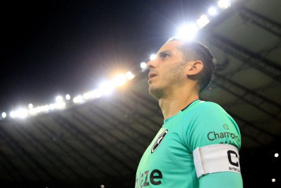 Gatito Fernández passa por cirurgia e tranquiliza torcedores do Botafogo: 'Em breve estarei em campo'