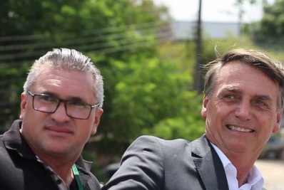 Vídeo: Deputado ex-aliado de Bolsonaro acusa presidente de bater em Michelle