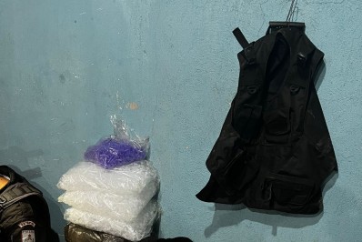 PM detém dupla por suspeita de tráfico de drogas no bairro Minerlândia
