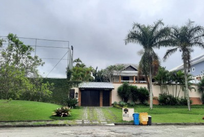 Polícia cumpre mandado de busca e apreensão na casa de Gabriel Monteiro