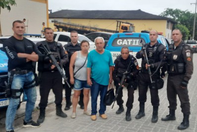 Homem e mulher sequestrados por criminosos são libertados pela polícia