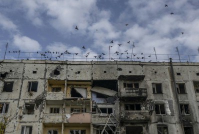 Ucrânia reivindica avanços em Kherson, onde a Rússia iniciou a retirada de suas tropas