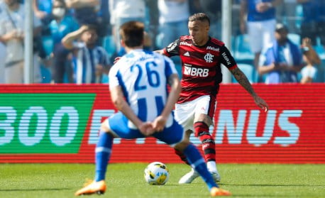 Jogador ense Werton marca gol pelo Flamengo na Copinha