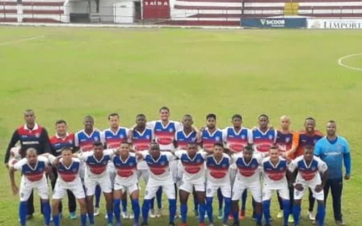 O time do Sociedade Esportiva Belford Roxo sempre se apresenta impec&aacute;vel