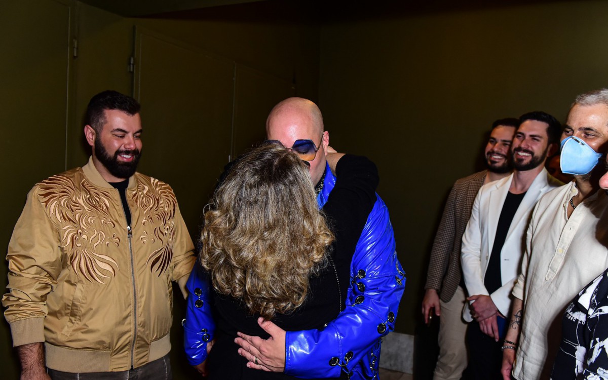 Tiago Abravanel e a m&atilde;e, Cintia Abravanel