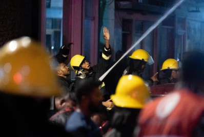 Incêndio mata pelo menos 10 migrantes na capital das Maldivas