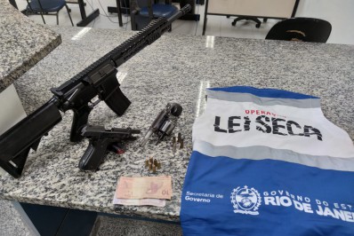 Operação Lei Seca prende homem e apreende três adolescentes que tentaram fugir de blitz