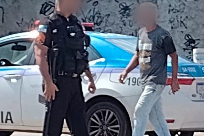 Homem morre atropelado após tentar assaltar caminhão em Vicente de Carvalho