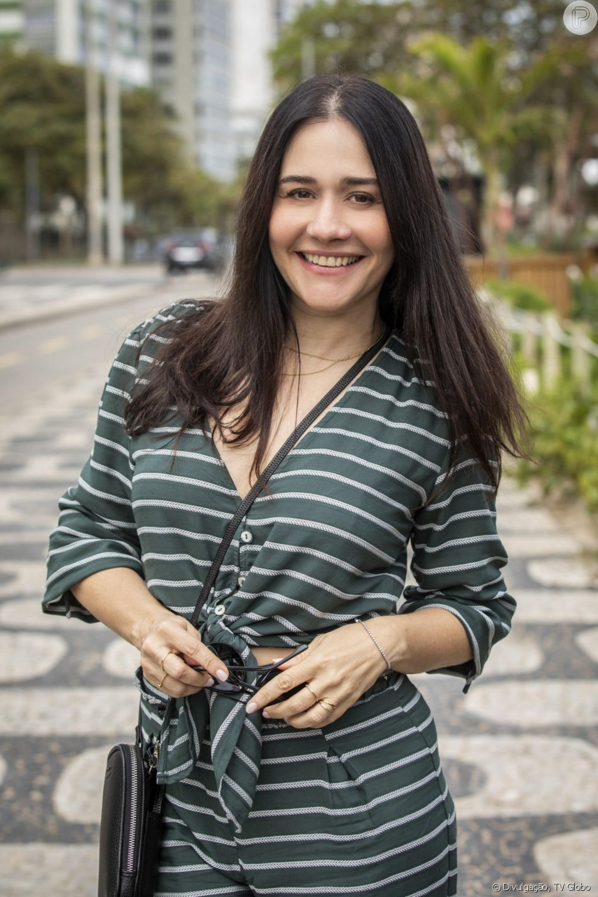 Guida (Alessandra Negrini) na novela 'Travessia' - divulgação / tv globo