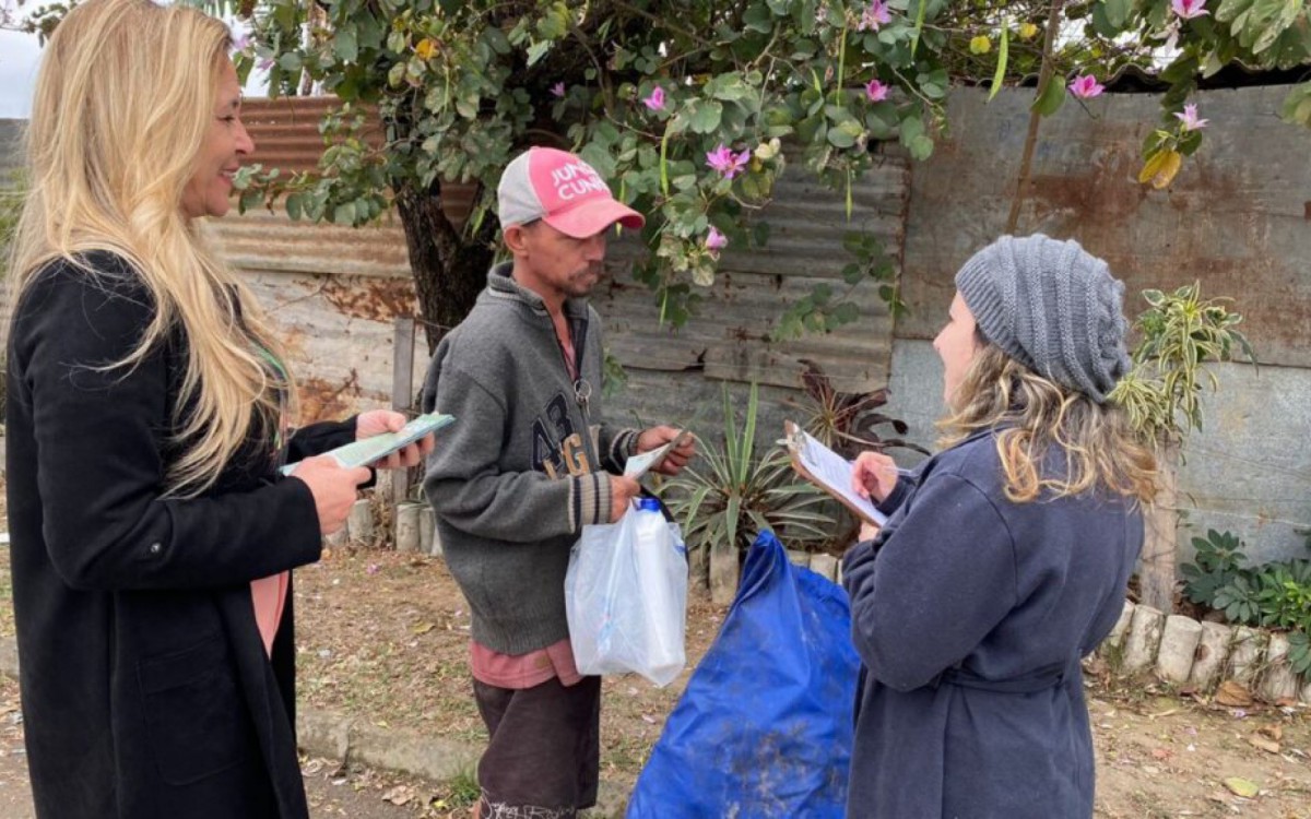 Assist&ecirc;ncia Social cadastra catadores de materiais recicl&aacute;veis