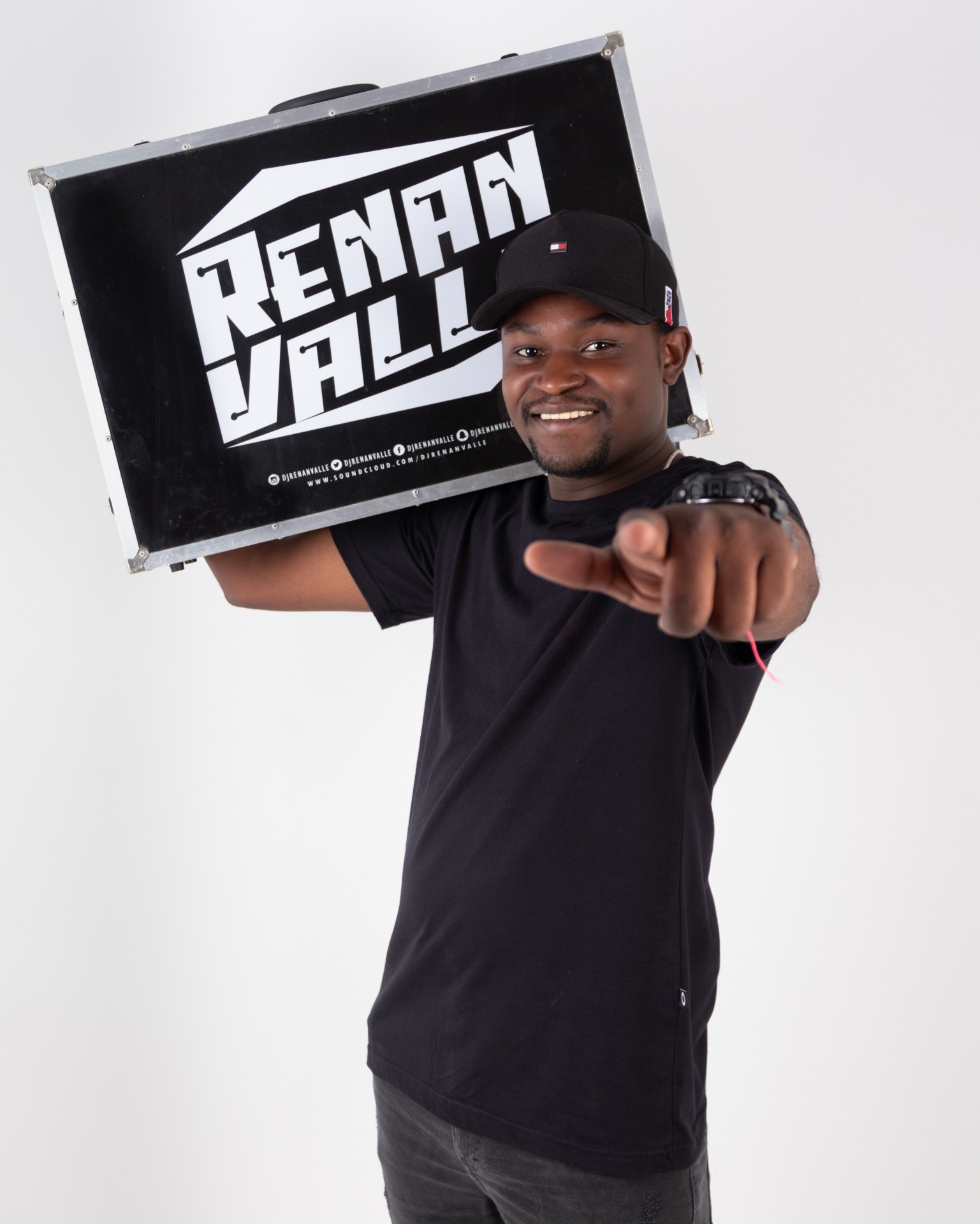 DJ Renan Valle  - Divulgação