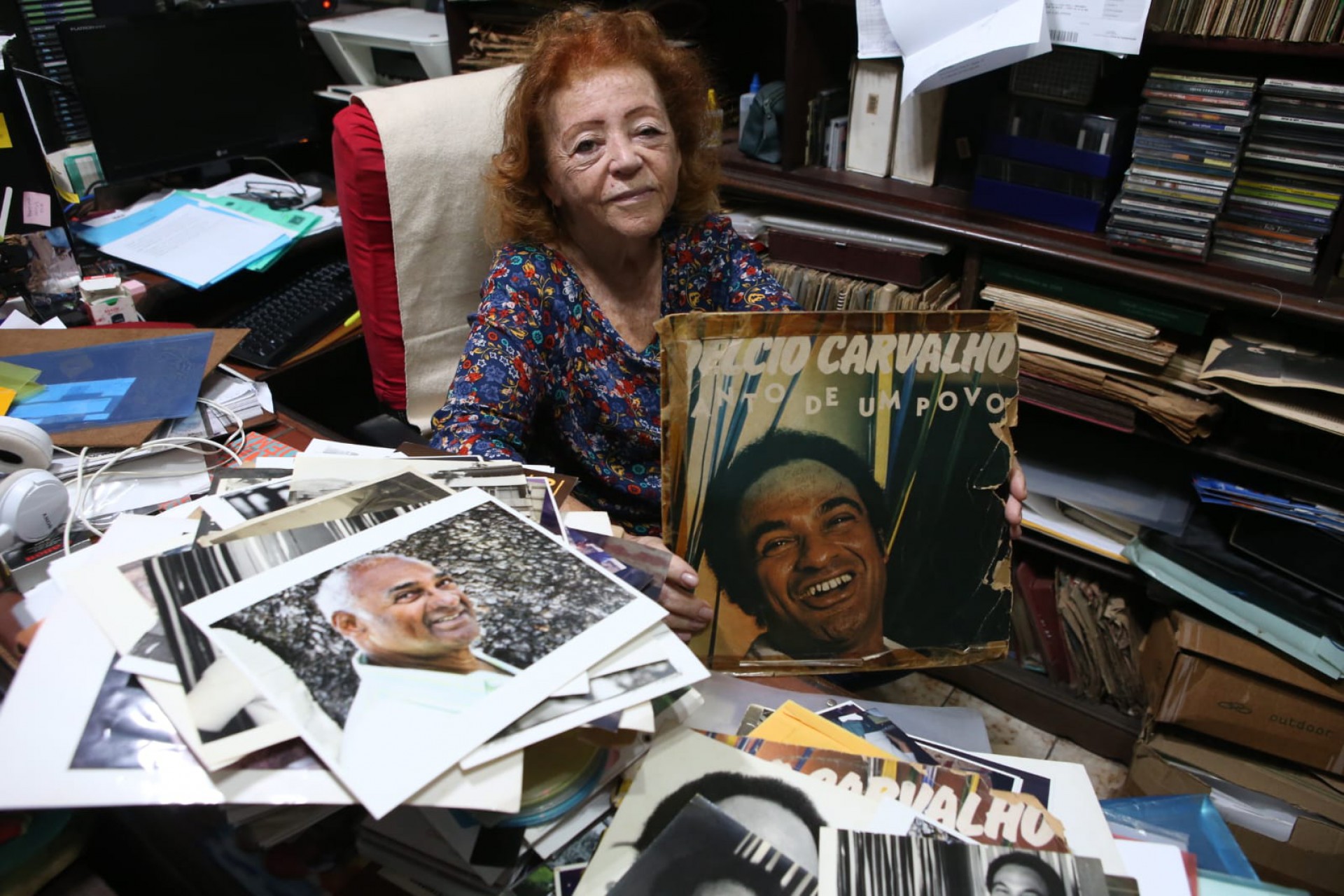 Bertha criou um canal nas redes sociais para divulgar composi&ccedil;&otilde;es do marido - Cl&eacute;ber Mendes / Ag&ecirc;ncia O DIA 