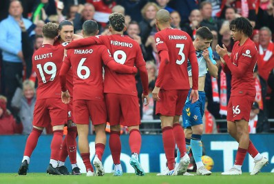 Alisson e Firmino brilham e Liverpool respira aliviado no Campeonato Inglês