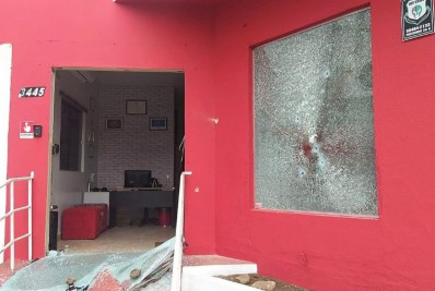 Vídeo: Sede de jornal é alvo de tiros em Rondônia