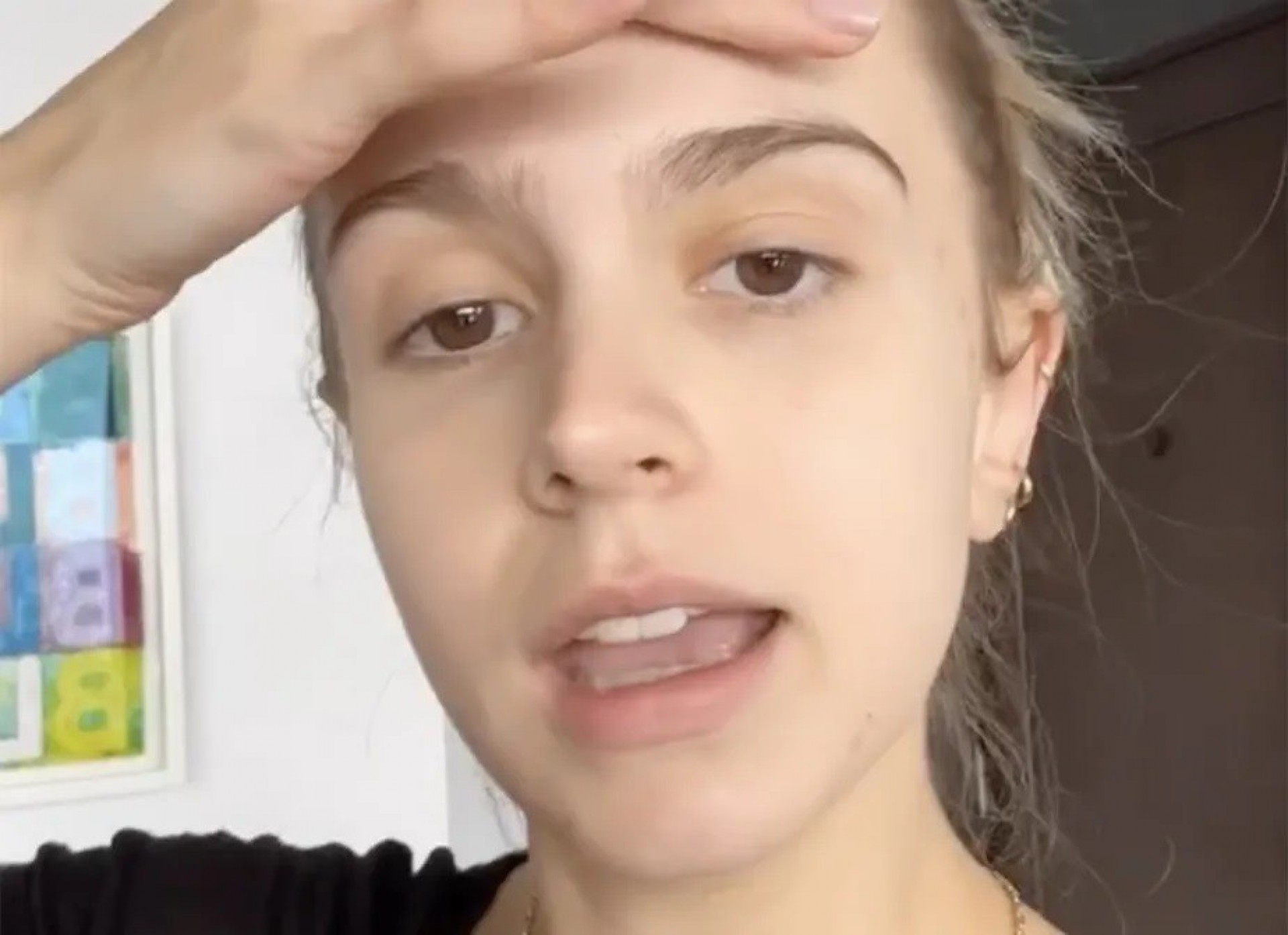 Nas redes sociais, Isabella Scherer diz que está com rotavírus - Reprodução / Instagram