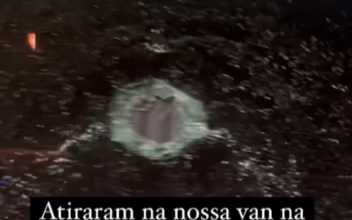 Van de DJ Gabriel do Borel é atingida por tiros