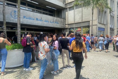 Candidatos ao Enem no Rio se queixam de dificuldades do estudo on-line