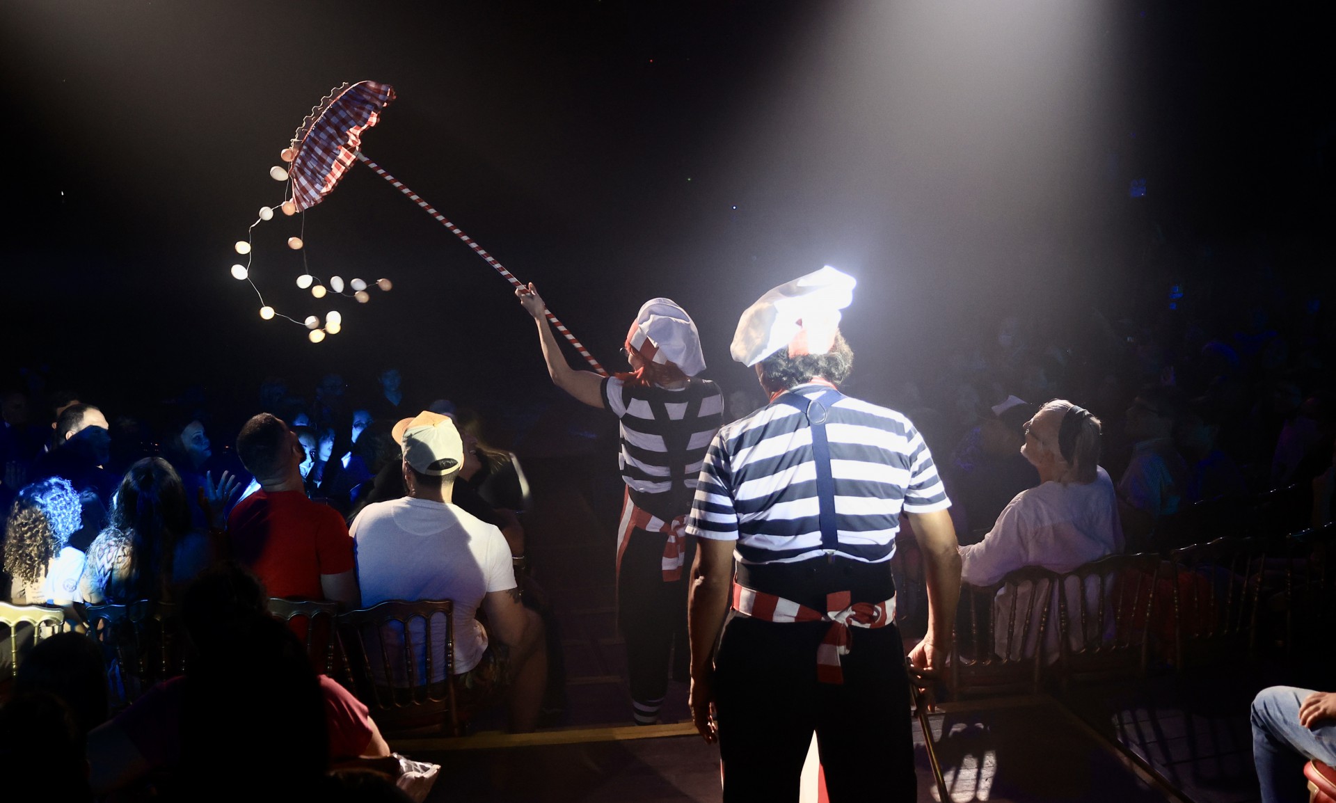 Ida dos jovens ao espetáculo foi viabilizada pelo governo do estado
- Divulgação