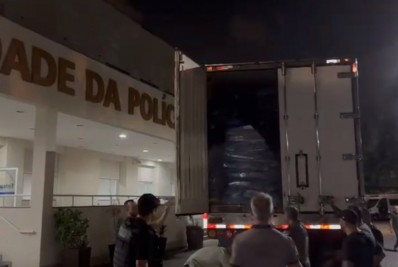 Polícia Civil apreende cinco toneladas de maconha em caminhão na Via Dutra