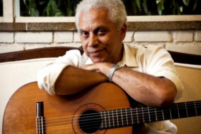 Paulinho da Viola comemora 80 anos com apresentação em Cabo Frio nesta segunda (14)