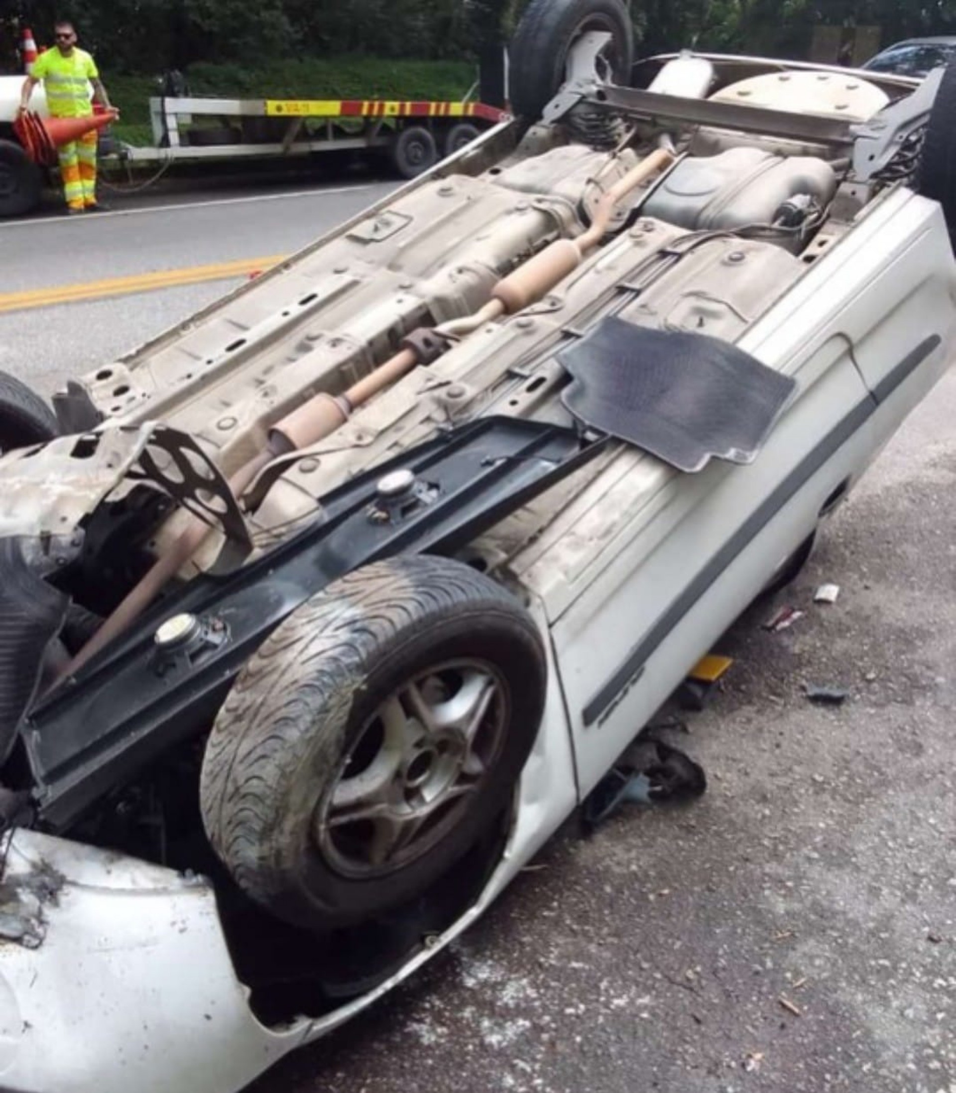 Capotagem na altura do Frade - Divulga&ccedil;&atilde;o/rede social