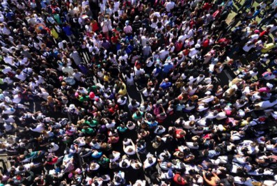 População mundial ultrapassa marca de oito bilhões, afirma ONU