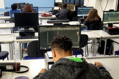 Interação Universidades-Comunidades: ponte para o futuro