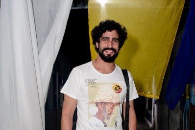 Renato Góes, Giovanna Cordeiro e elenco de 'Mar do Sertão' se reúnem em festa