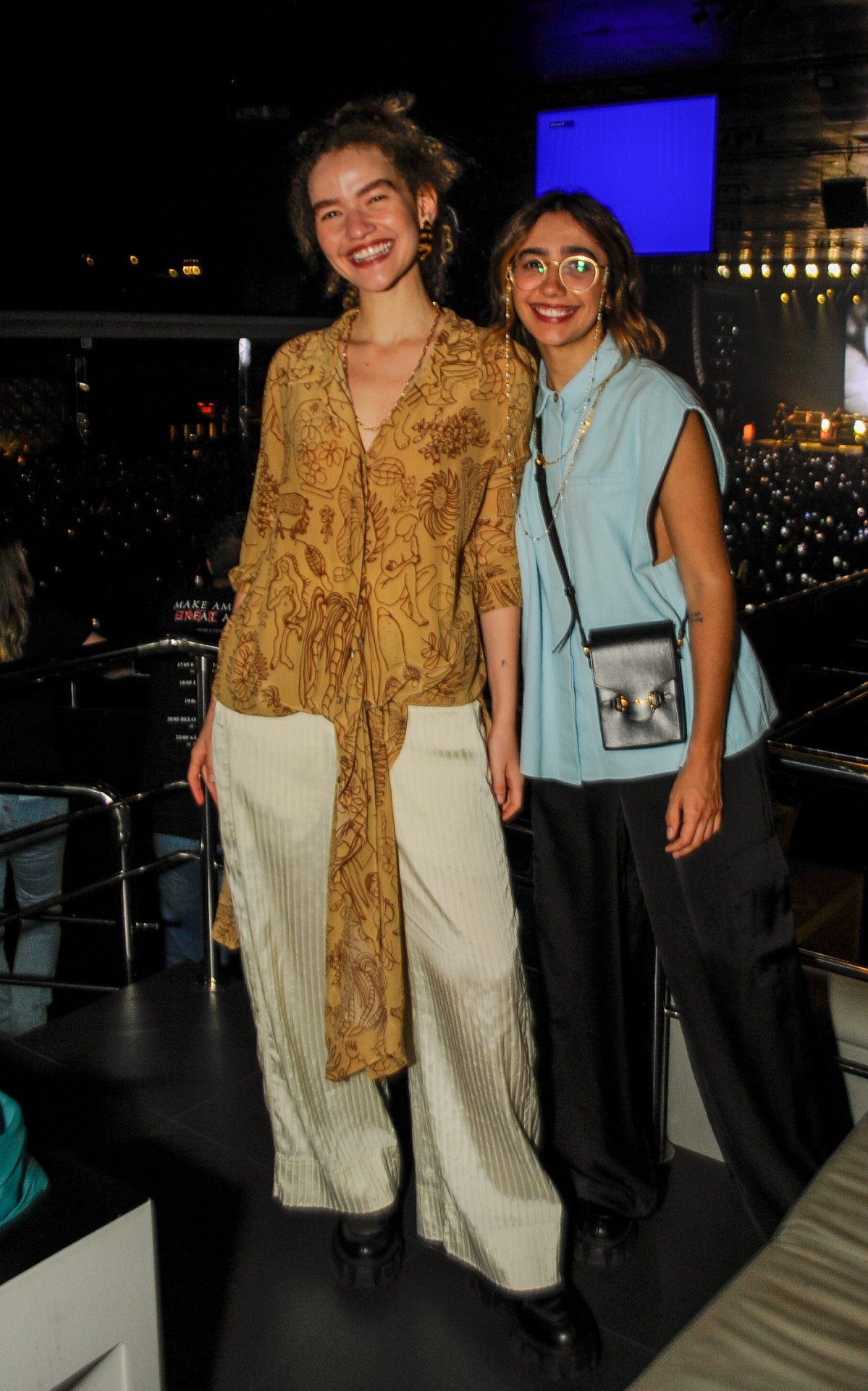 O duo Anavit&oacute;ria no show de Liam Gallagher, em S&atilde;o Paulo