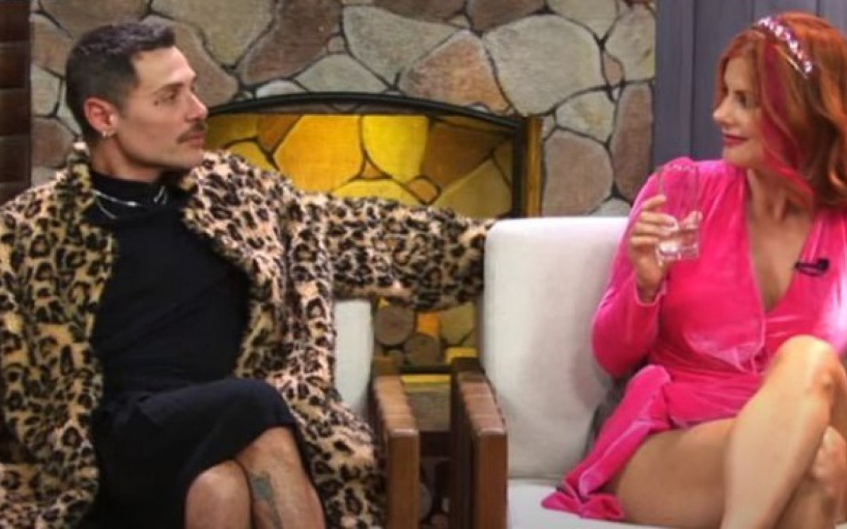 Alex Gallete e Deborah Albuquerque trocaram farpas fora do reality show  - Reprodução/Youtube 