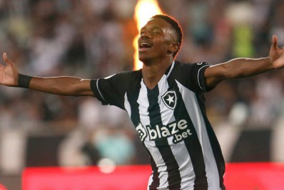 Joia do Botafogo, Jeffinho contrata ex-Fluminense para ser técnico de finalizações