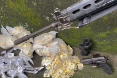 Polícia Militar prende criminoso com drogas e pistola em Belford Roxo
