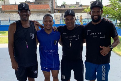 Ex-Vasco, lateral-esquerdo realiza preparação física na Vila Olímpica de Nilópolis