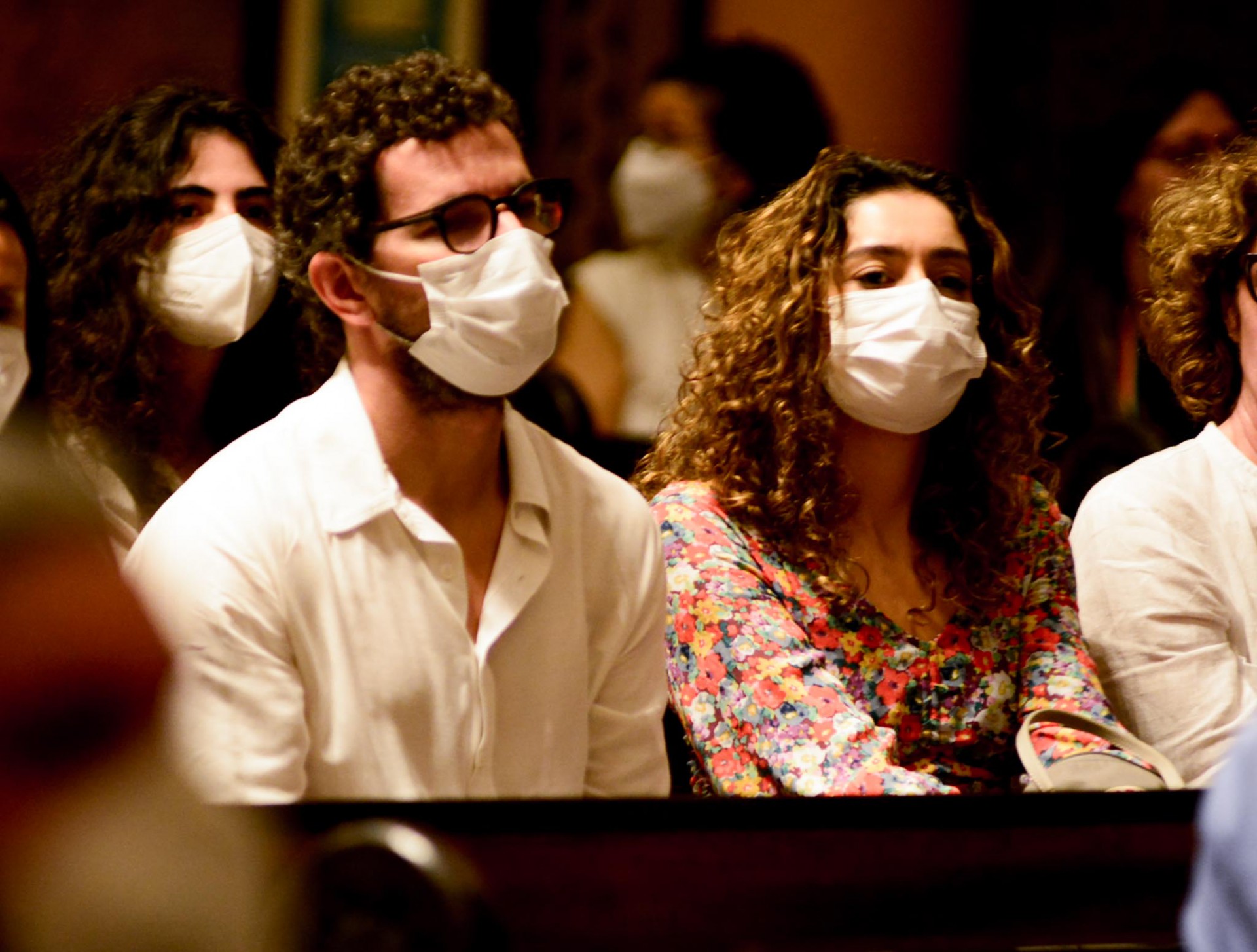 Amigos e familiares comparecem à Missa de Sétimo Dia da cantora Gal Costa, na Igreja Nossa Senhora da Paz, em Ipanema, na Zona Sul do Rio, na noite desta terça-feira - Webert Belício / Ag. News