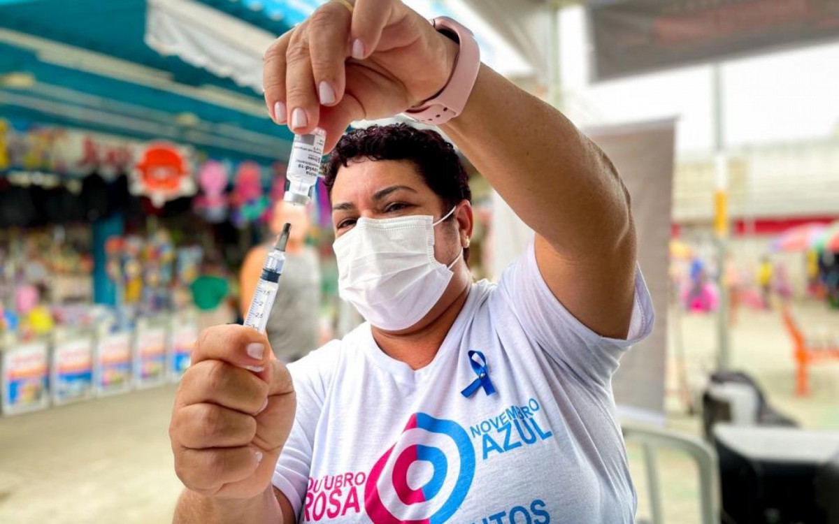 A Campanha Novembro Azul oferece ainda uma s&eacute;rie de servi&ccedil;os, como aplica&ccedil;&atilde;o da vacina contra a Covid