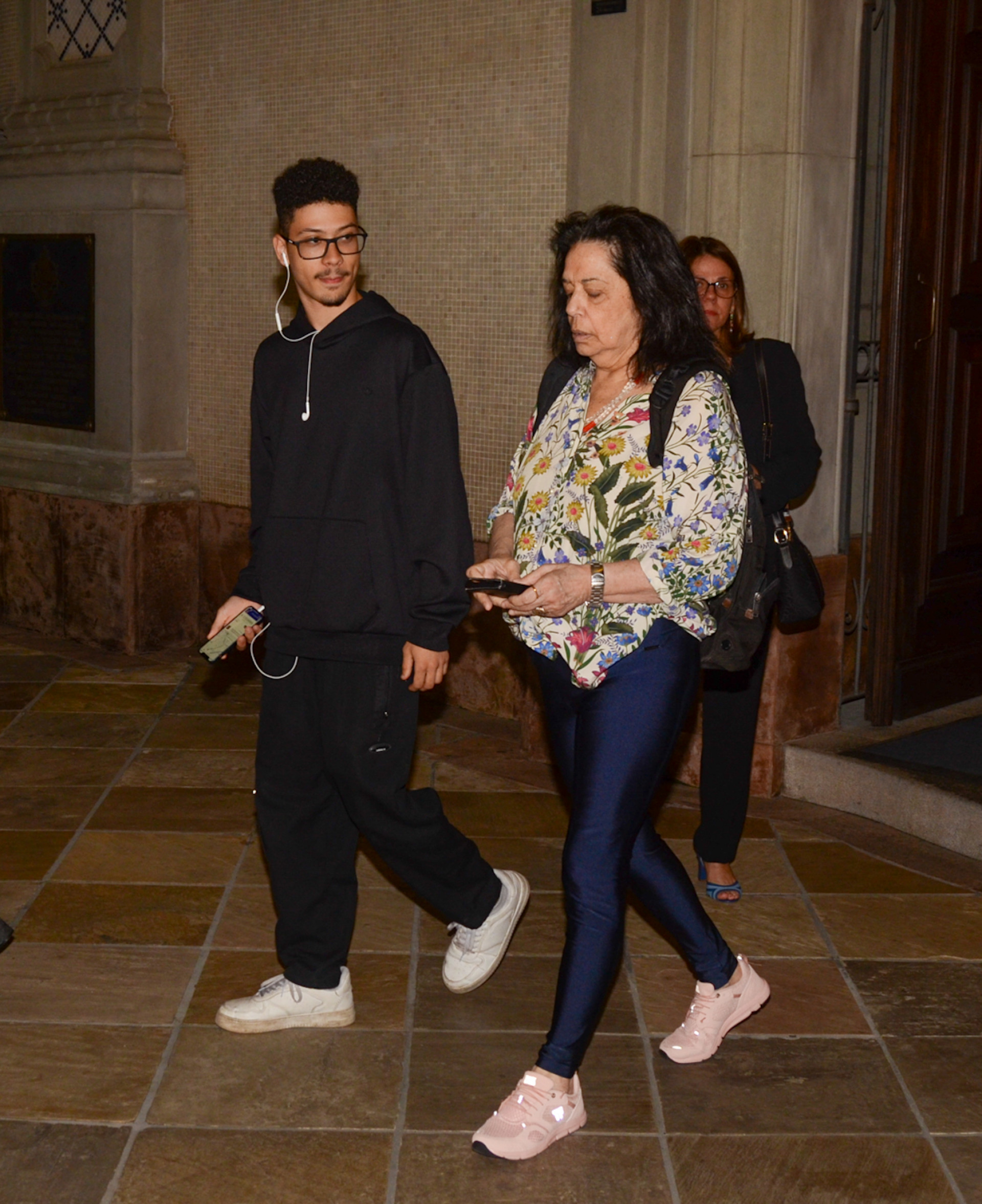 Gabriel Costa e Wilma Petrillo participam da Missa de Sétimo Dia da cantora Gal Costa em São Paulo - Araujo / Ag. News