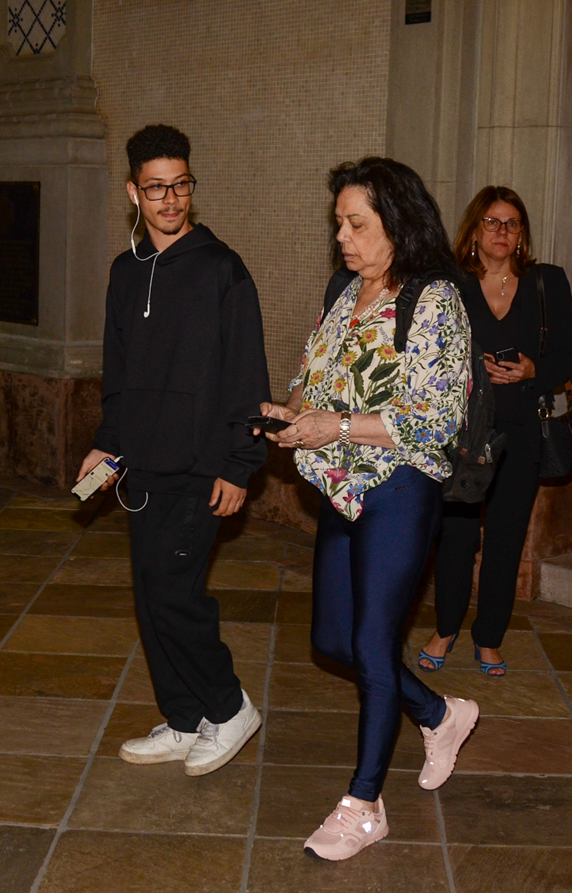 Gabriel Costa e Wilma Petrillo participam da Missa de Sétimo Dia da cantora Gal Costa em São Paulo - Araujo / Ag. News