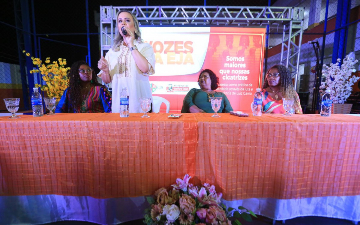 A deputada federal Daniela do Waguinho se emocionou durante o evento e destacou a for&ccedil;a da EJA