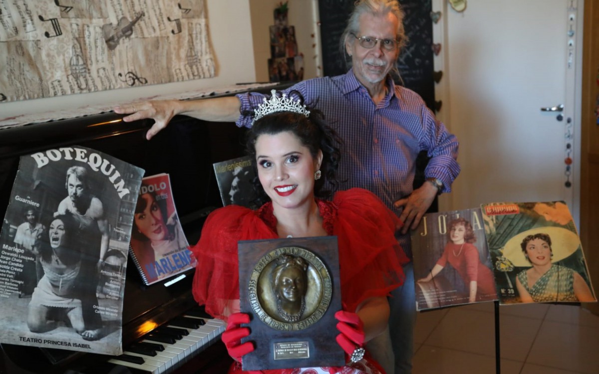 Mona Vilardo e Cezar Sep&uacute;lveda, da Associa&ccedil;&atilde;o Marlenista do Rio de Janeiro (Amar), defensores do legado de Marlene