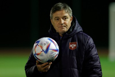 'Seremos mais sérios contra o Brasil', diz técnico da Sérvia após goleada em amistoso